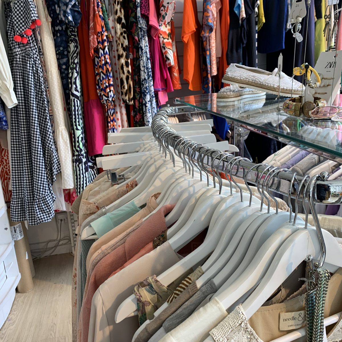 FARA Charity shop Fulham ROad FARA UK